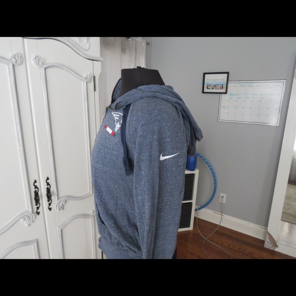Patriots Nike zip up - Picture 2 of 2